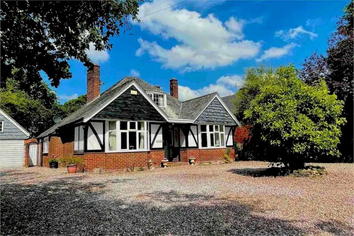 4 Bedroom Detached House For Sale In Tarvin Road, Chester, CH3