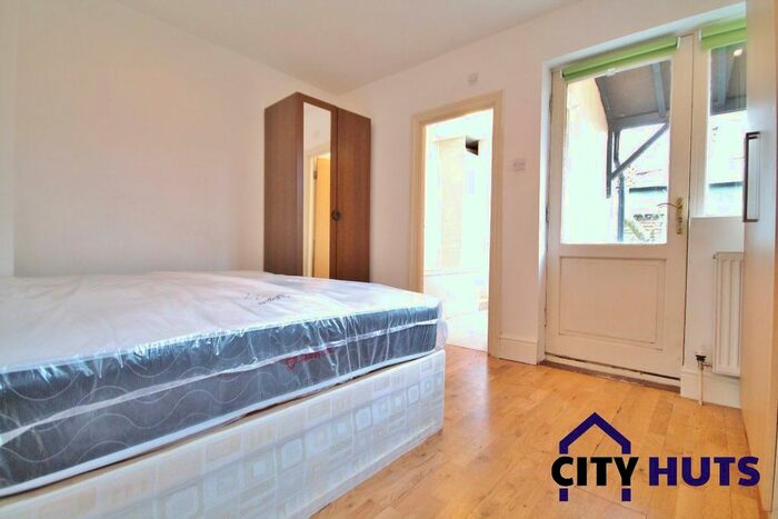 1 Bedroom Flat To Rent In Beacon Hill, London, N7