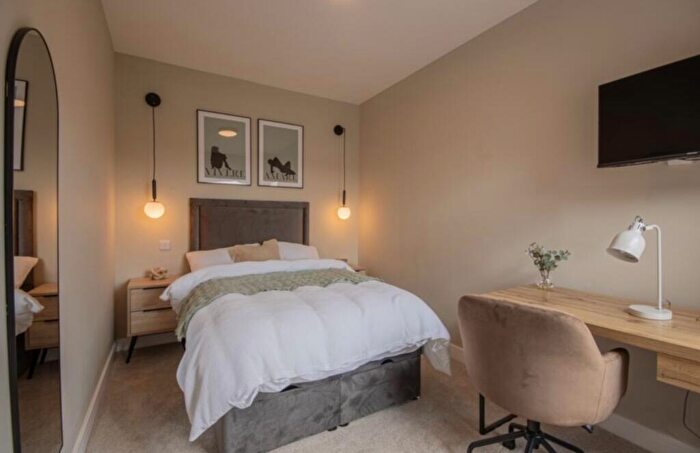 1 Bedroom Flat To Rent In Room, Trafalgar Road, Beeston, Nottingham, Nottinghamshire, NG9