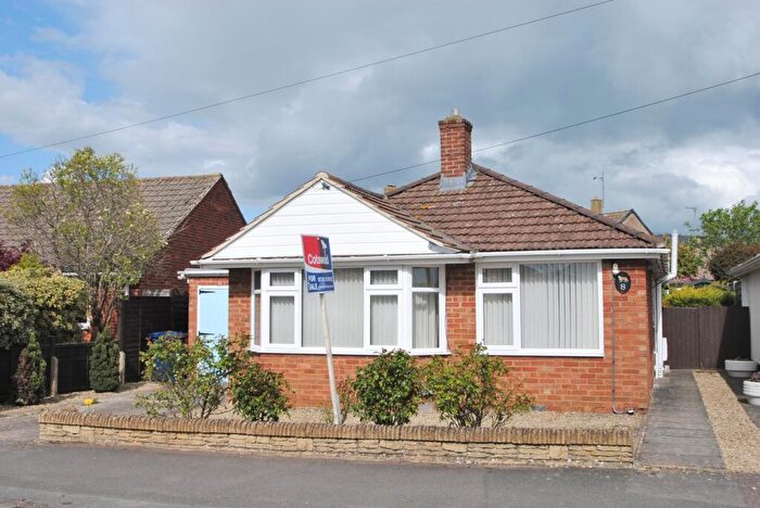 2 Bedroom Detached Bungalow For Sale In Kayte Lane, Bishops Cleeve, Cheltenham, GL52