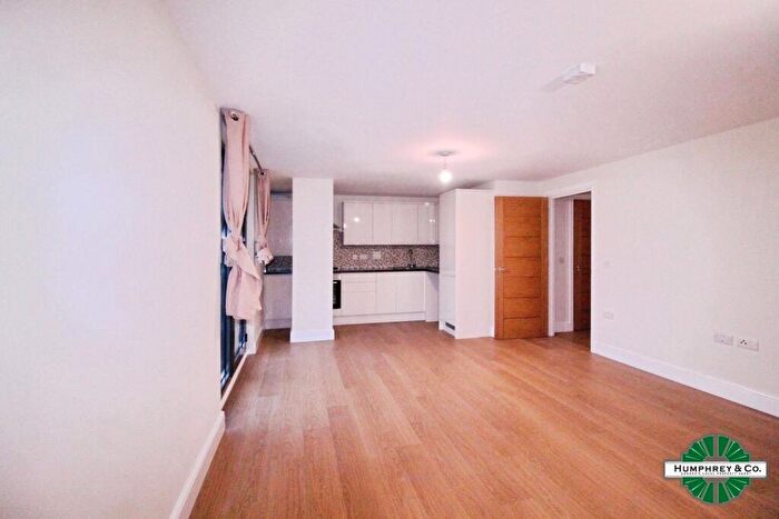 1 Bedroom Flat To Rent In Charter House, High Road, IG1