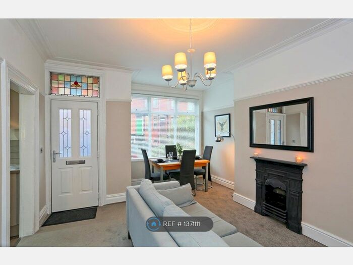 4 Bedroom Terraced House To Rent In Village Terrace, Leeds, LS4