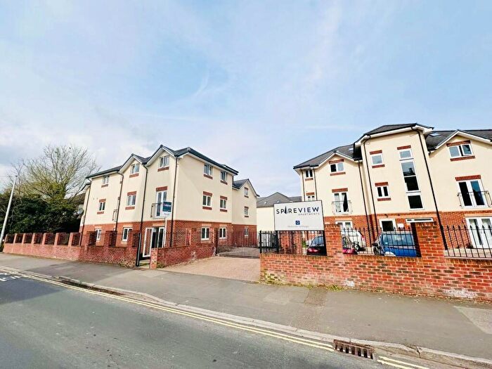 2 Bedroom Flat To Rent In Paynes Road, Southampton, Hampshire, SO15