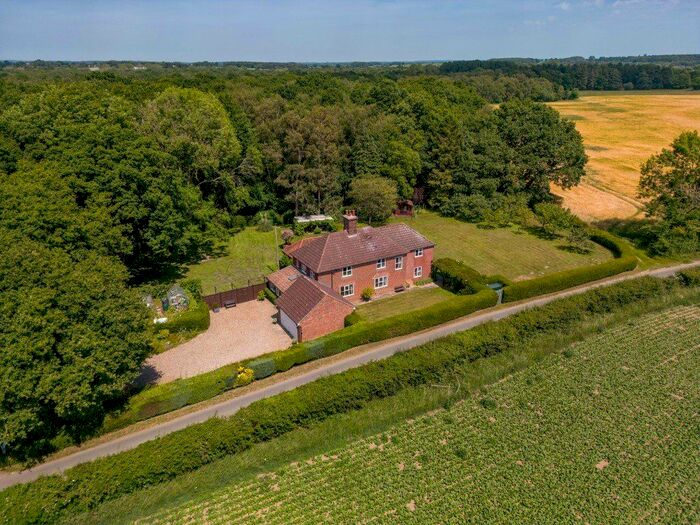 5 Bedroom Detached House For Sale In Broomsthorpe Road, Helhoughton, Fakenham, NR21