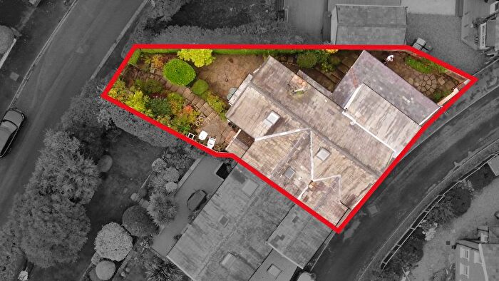 5 Bedroom Semi-Detached House For Sale In Higher Bank Road, Fulwood, PR2