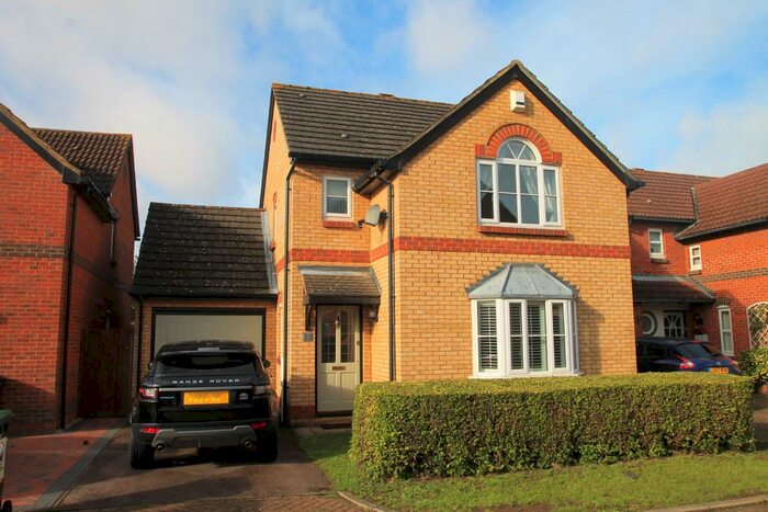 3 Bedroom Detached House To Rent In Broadhurst Abbey, Bedford, MK41