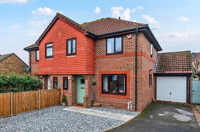 3 Bedroom Semi Detached House For Sale In Swithin Chase, Warfield, Bracknell, RG42