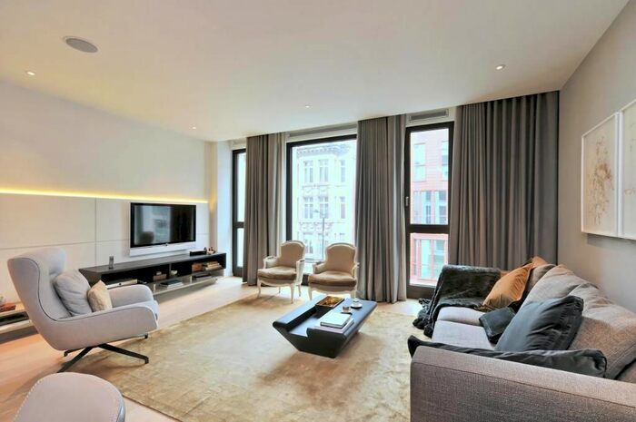 2 Bedroom Flat To Rent In Hanover Street, London, W1S