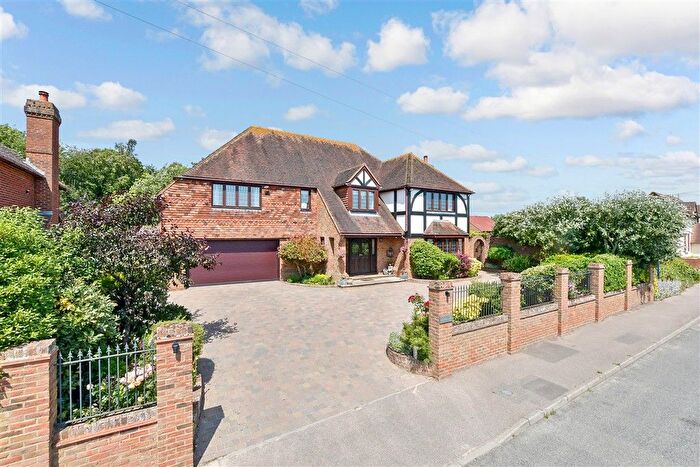 5 Bedroom Detached House For Sale In Monkton Road, Minster, Ramsgate, Kent, CT12