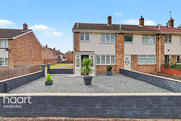 3 Bedroom End Of Terrace House For Sale In Crammerville Walk, Rainham, RM13