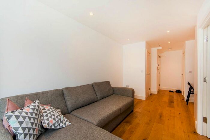 1 Bedroom Flat To Rent In High Street, Croydon, CR0