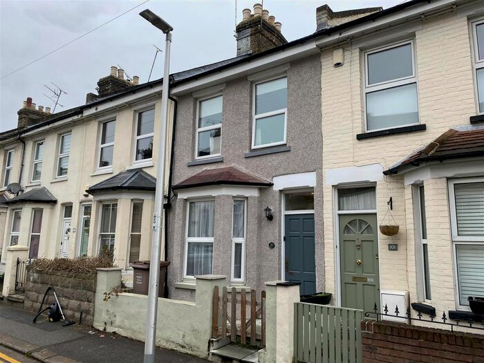 3 Bedroom Terraced House To Rent In Rochester Avenue, Rochester ME1