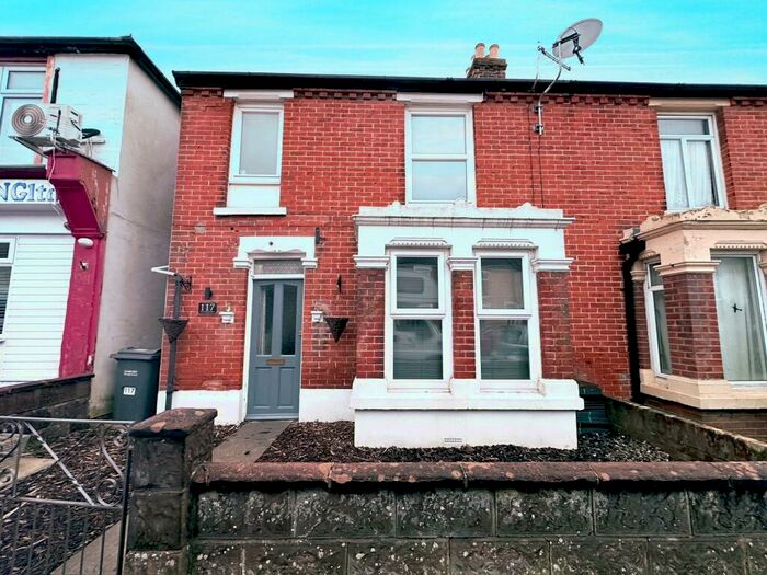 3 Bedroom House To Rent In Whitworth Road, Gosport, PO12