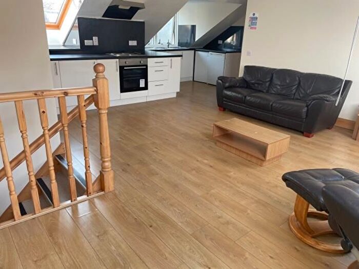 6 Bedroom Flat To Rent In Castle Street, Dundee (City Centre), DD1