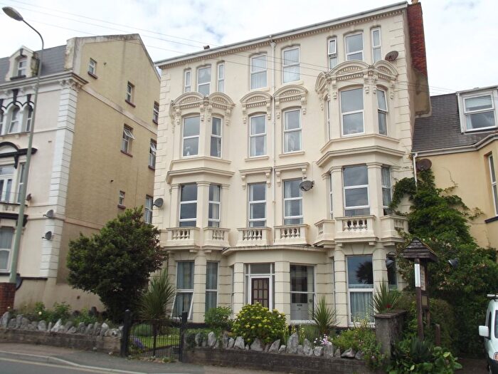 1 Bedroom Flat To Rent In West Cliff, Dawlish, EX7