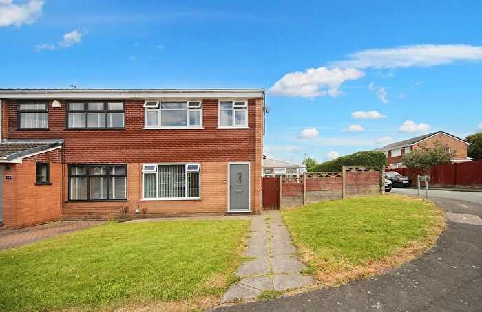 3 Bedroom Semi-Detached House For Sale In Windsor Crescent, Aspull, WN2