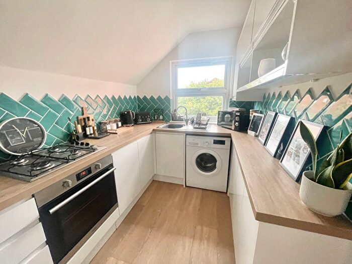1 Bedroom Flat To Rent In Yeend Close, Cheltenham, GL51