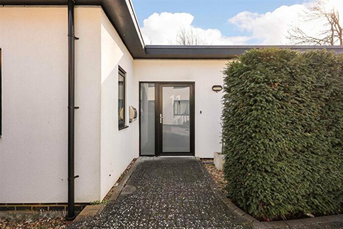 2 Bedroom Detached Bungalow To Rent In Langham House, Histon Road, Cambridge, CB4