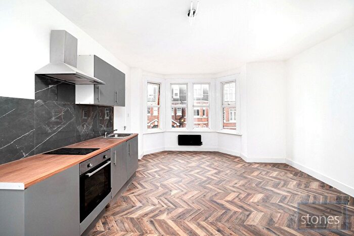 Studio To Rent In Glenloch Road, London, NW3