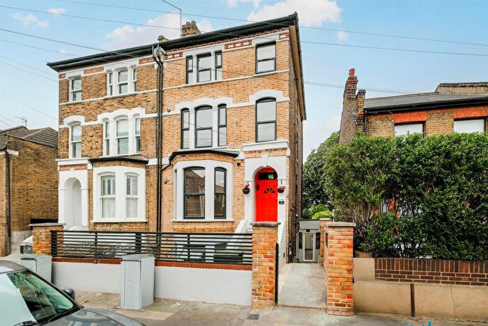 Studio To Rent In North Birkbeck Road, Leytonstone, E11