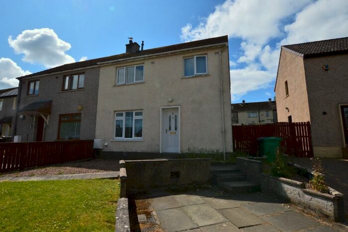 3 Bedroom Semi-Detached House To Rent In Warout Gardens, Glenrothes, KY7