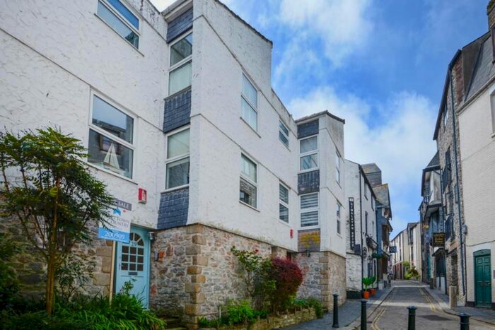 2 Bedroom Terraced House To Rent In New Street, The Barbican, Plymouth, Devon, PL1