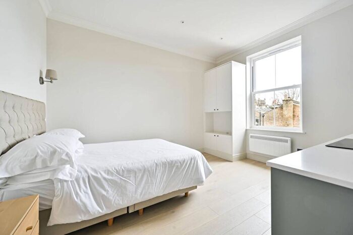 Studio To Rent In Finborough Road, Chelsea, London, SW10