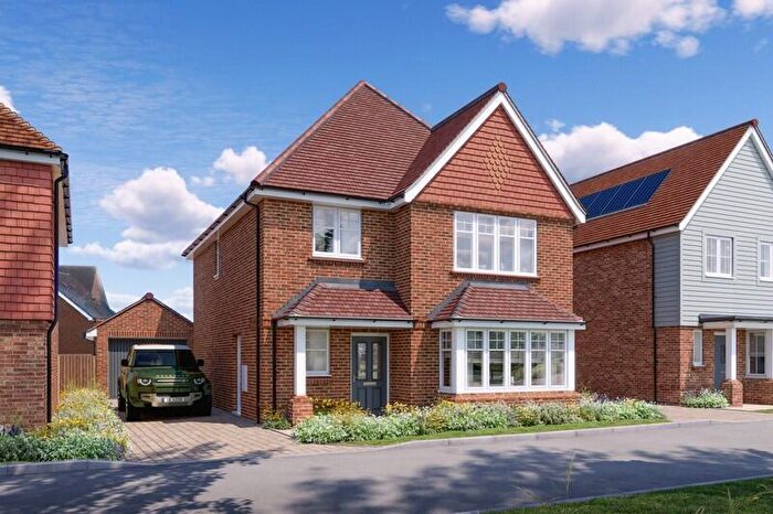 4 Bedroom Detached House For Sale In Hitches Lane, Crookham Village, Fleet, GU51