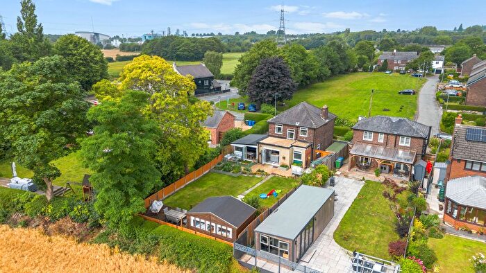3 Bedroom Detached House For Sale In Back Lane, Cuerdley, WA5