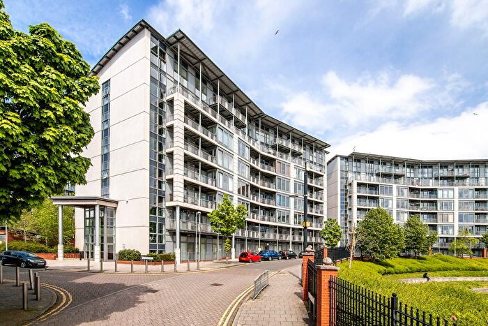 1 Bedroom Flat To Rent In Longleat Avenue, Park Central, Birmingham, B15