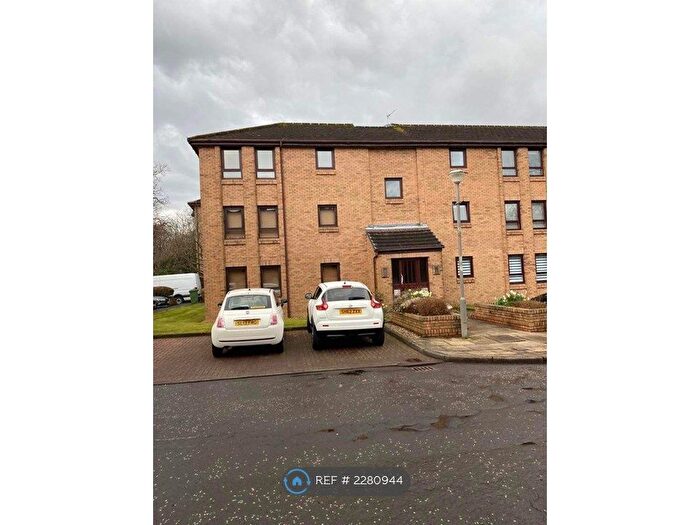 2 Bedroom Flat To Rent In Briarwood Court, Glasgow, G69