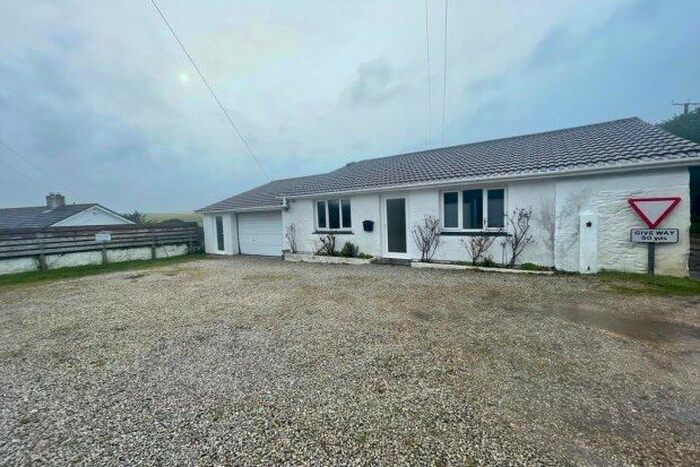 2 Bedroom Bungalow To Rent In Barkla Shop, St. Agnes, TR5