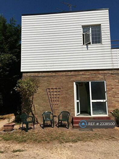 1 Bedroom Flat To Rent In Hayes Close, Chichester, PO18