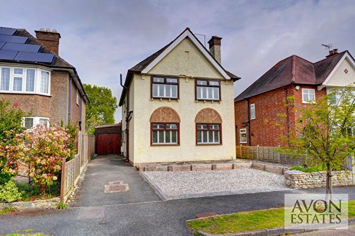 3 Bedroom Detached House For Sale In Collinsfield, Evesham, WR11