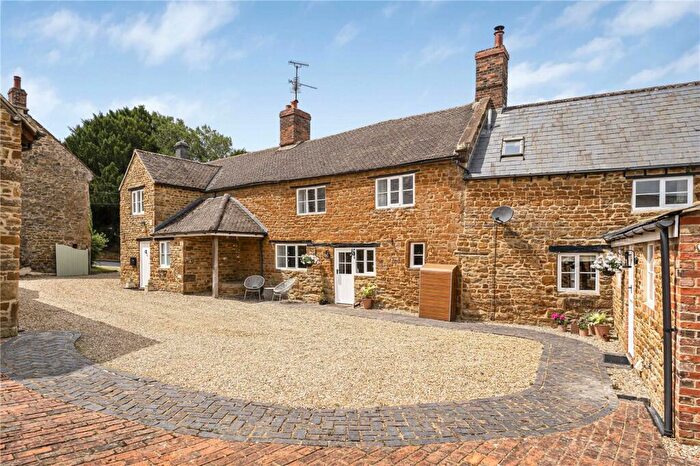 6 Bedroom Detached House For Sale In Wardington, Banbury, Oxfordshire, OX17