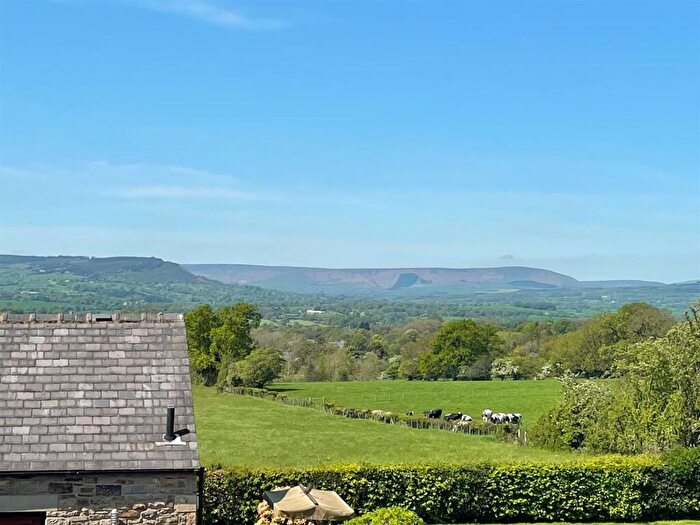 2 Bedroom Cottage To Rent In Old Back Lane, Wiswell, BB7