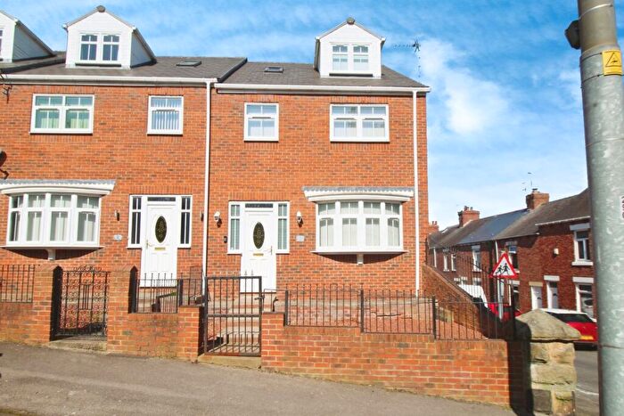 4 Bedroom End Of Terrace House For Sale In Eden Villas, Beamish, Stanley, Durham, DH9