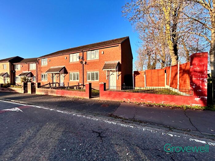 2 Bedroom Semi Detached House To Rent In Parkmount Road, Manchester, M9