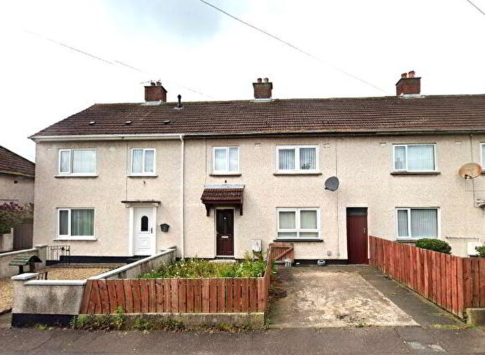 3 Bedroom Mid Terraced House For Sale In Sunningdale Crescent, Carrickfergus, BT38