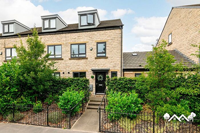 4 Bedroom End Terrace House For Sale In Bacup Road, Rossendale, BB4