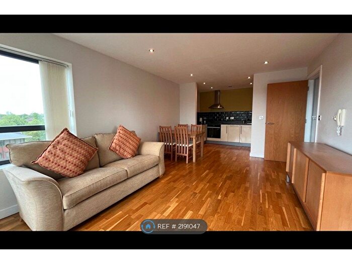 2 Bedroom Flat To Rent In Millennium Point, Salford, M50