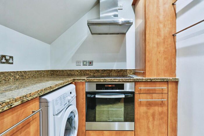 2 Bedroom Apartment To Rent In Alumhurst Road, Westbourne, BH4