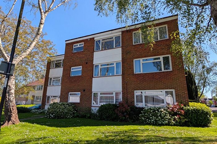 1 Bedroom Flat To Rent In Grosvenor Court, Highfield, SO17