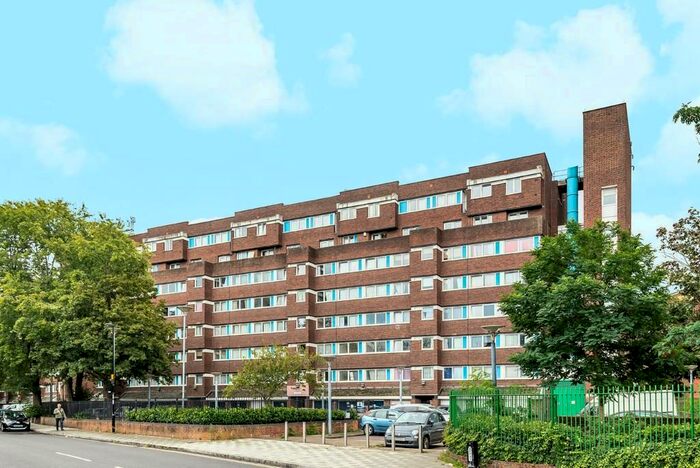 3 Bedroom Apartment To Rent In Rainsborough Avenue, Deptford, SE8