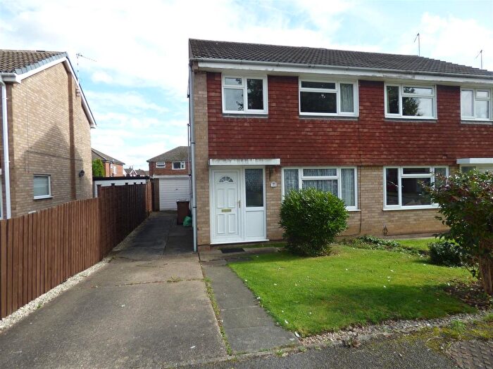 3 Bedroom Semi-detached House To Rent In Peakdale Close, Long Eaton, NG10