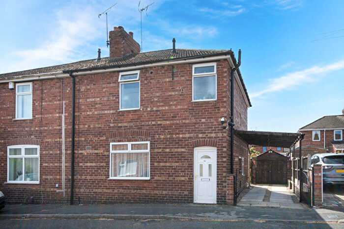 3 Bedroom Semi-Detached House For Sale In Trent Street, Worksop, S80