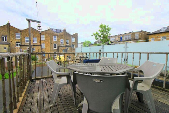 4 Bedroom Flat To Rent In Eburne Road Holloway, N7