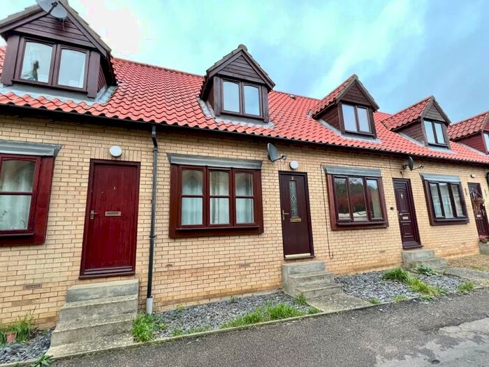 2 Bedroom House To Rent In Middle Close, Stretham, CB6