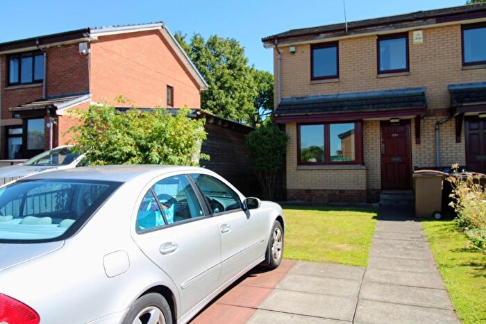 2 Bedroom End Of Terrace House To Rent In Glencoats Drive, Paisley, PA3