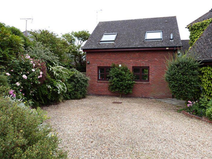 1 Bedroom Cottage To Rent In Manor Farm Close, Fernham, SN7